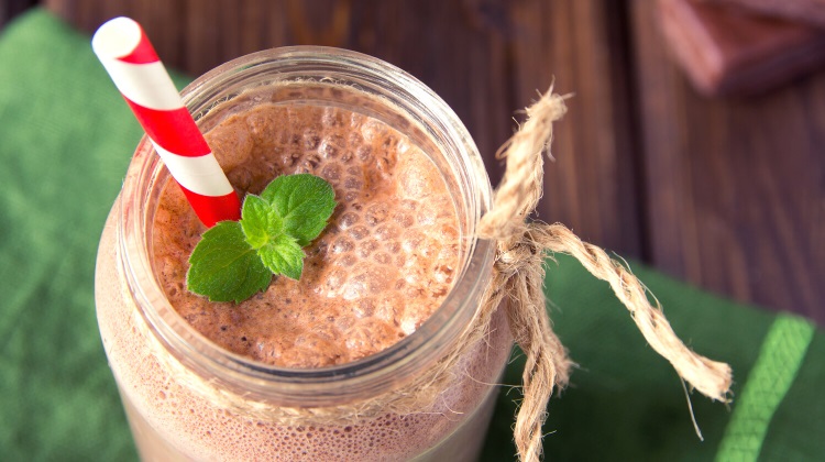 https://www.healthyfoodtribe.com/wp-content/uploads/2023/07/chocolate-smoothie-recipes.jpg